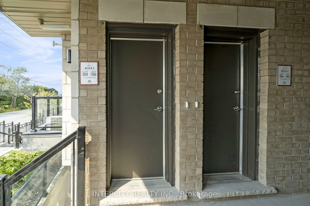 30, Halliford, Goreway Drive Corridor, Brampton