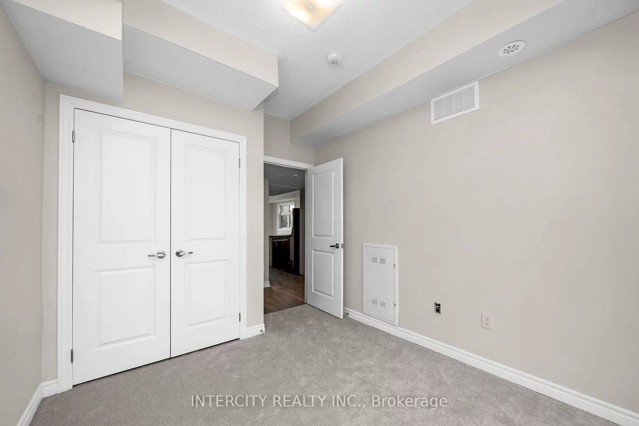 30, Halliford, Goreway Drive Corridor, Brampton