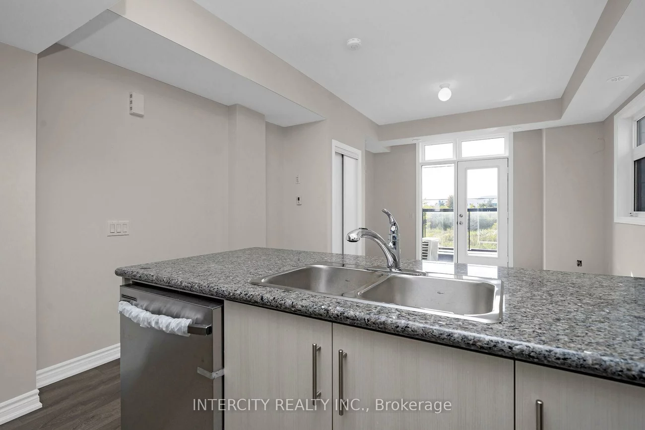 30, Halliford, Goreway Drive Corridor, Brampton