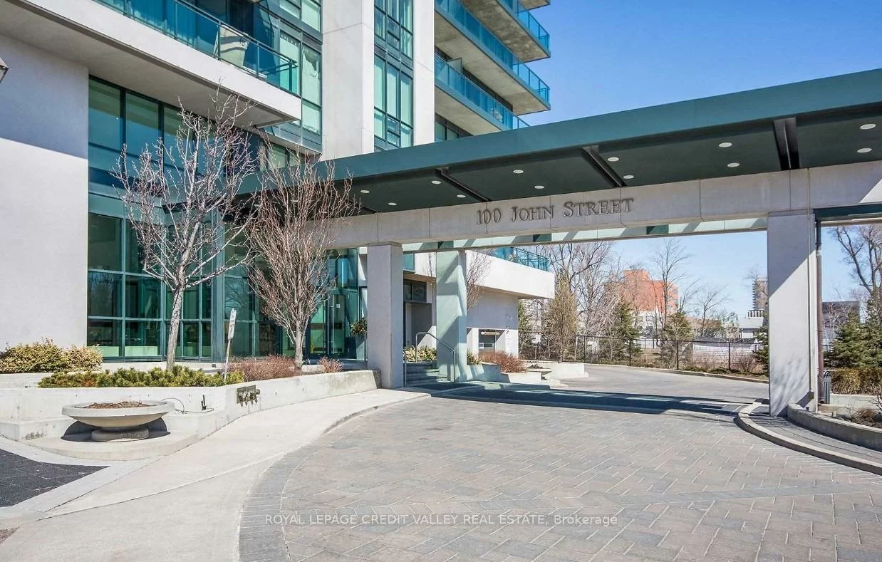 100, John, Downtown Brampton, Brampton