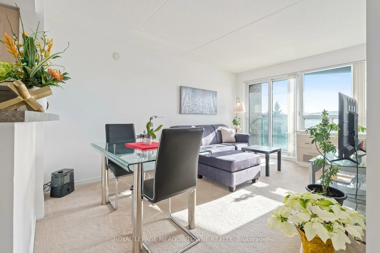 35, Via Rosedale, Sandringham-Wellington, Brampton