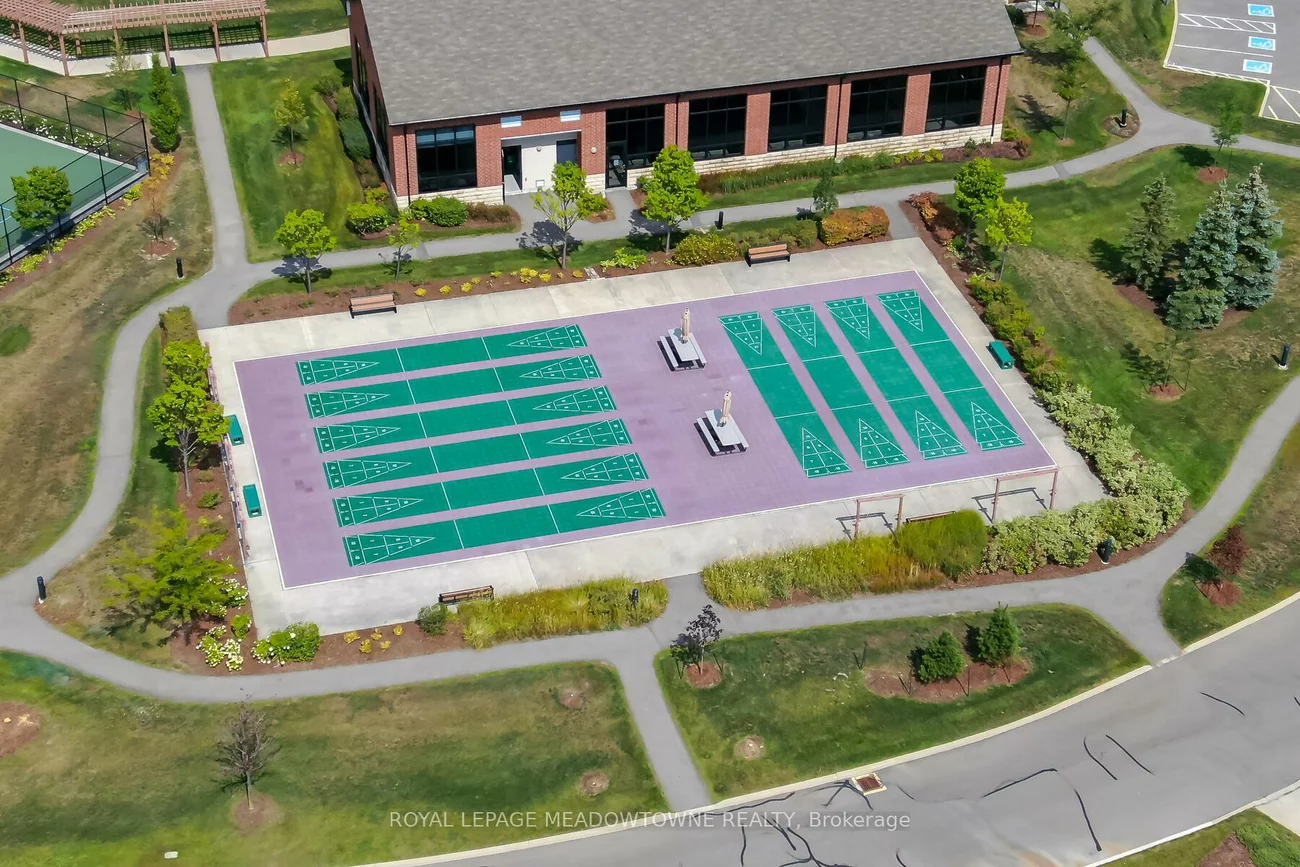 35, Via Rosedale, Sandringham-Wellington, Brampton