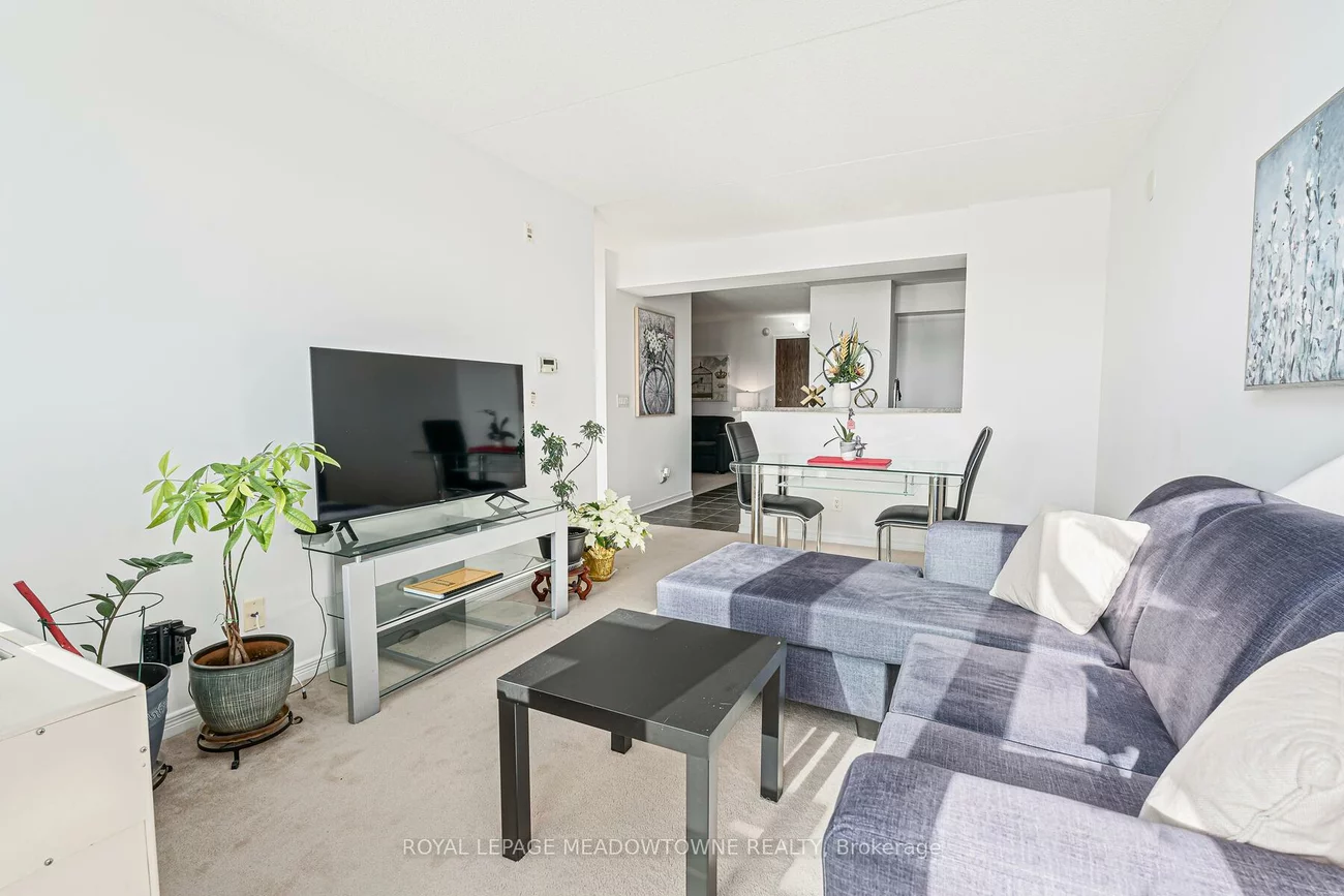 35, Via Rosedale, Sandringham-Wellington, Brampton
