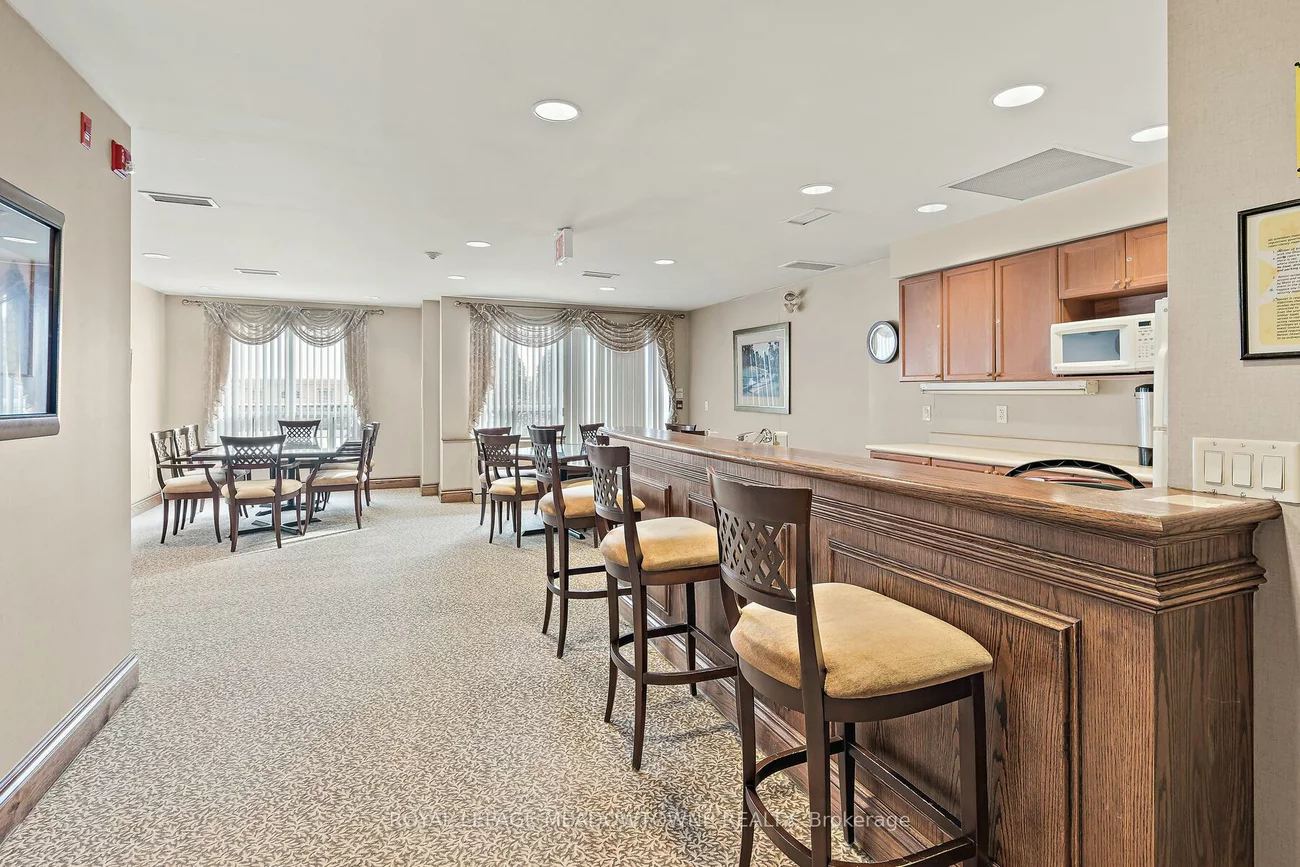 35, Via Rosedale, Sandringham-Wellington, Brampton