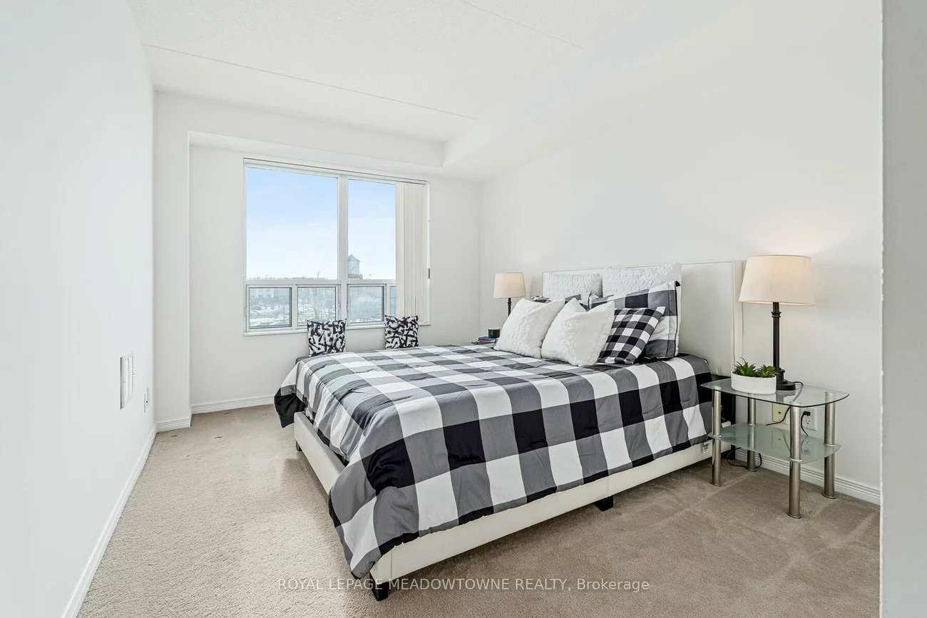 35, Via Rosedale, Sandringham-Wellington, Brampton