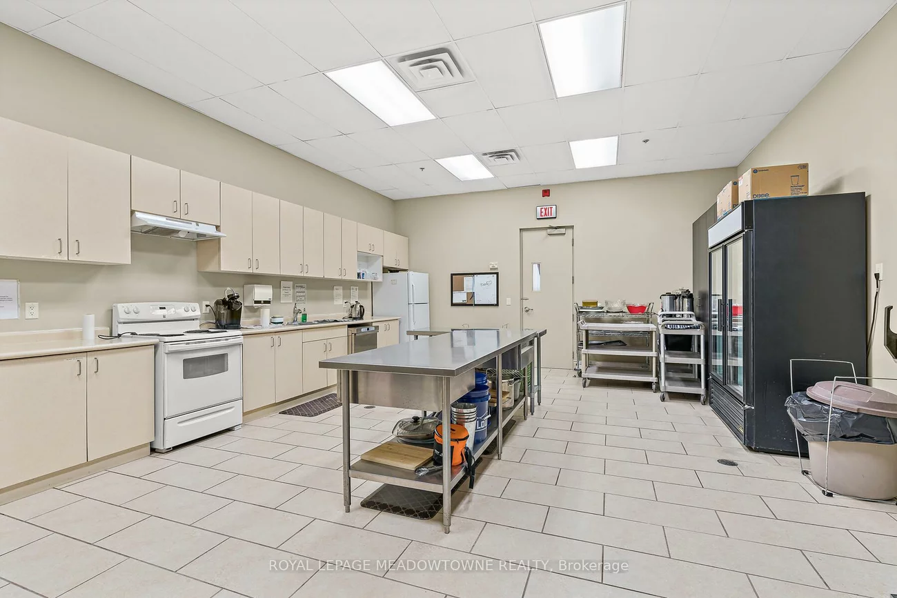 35, Via Rosedale, Sandringham-Wellington, Brampton