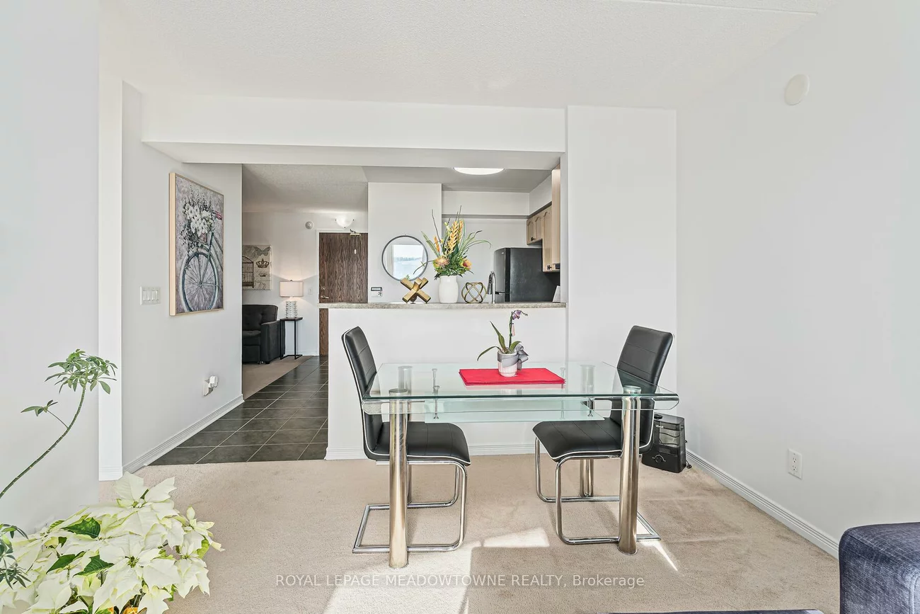 35, Via Rosedale, Sandringham-Wellington, Brampton