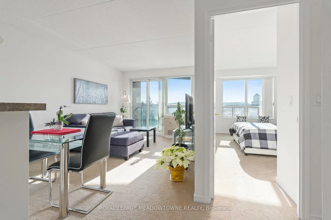 35, Via Rosedale, Sandringham-Wellington, Brampton