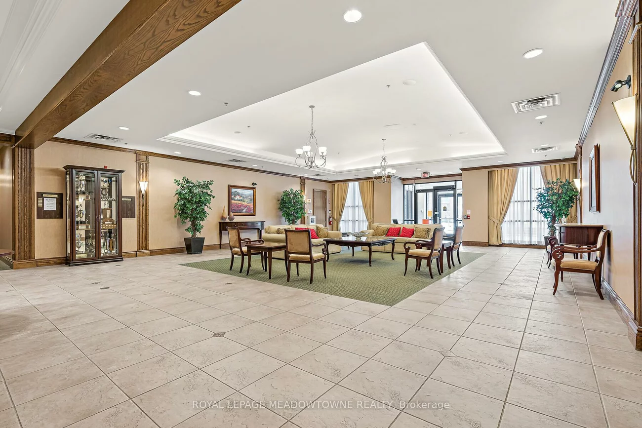 35, Via Rosedale, Sandringham-Wellington, Brampton