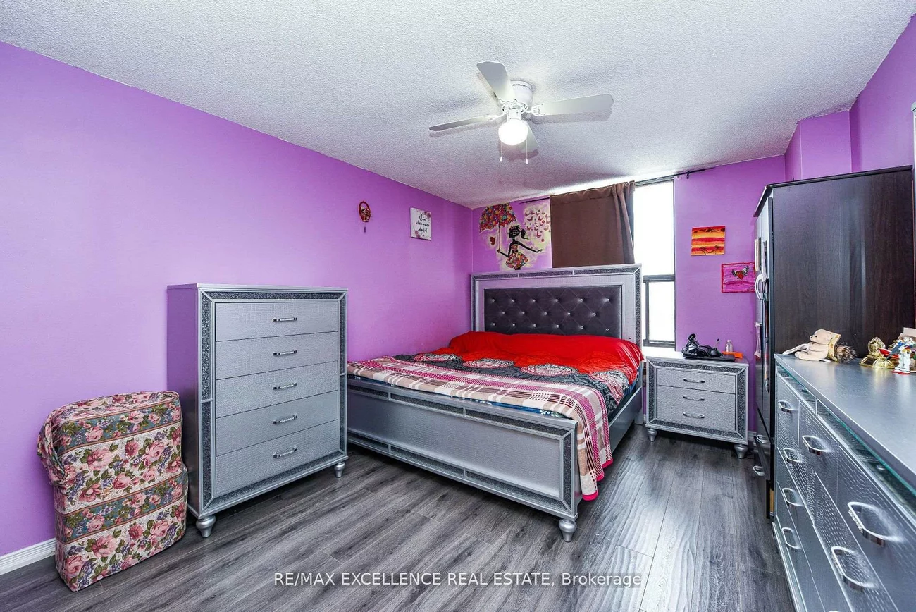 17, KNIGHTSBRIDGE, Queen Street Corridor, Brampton