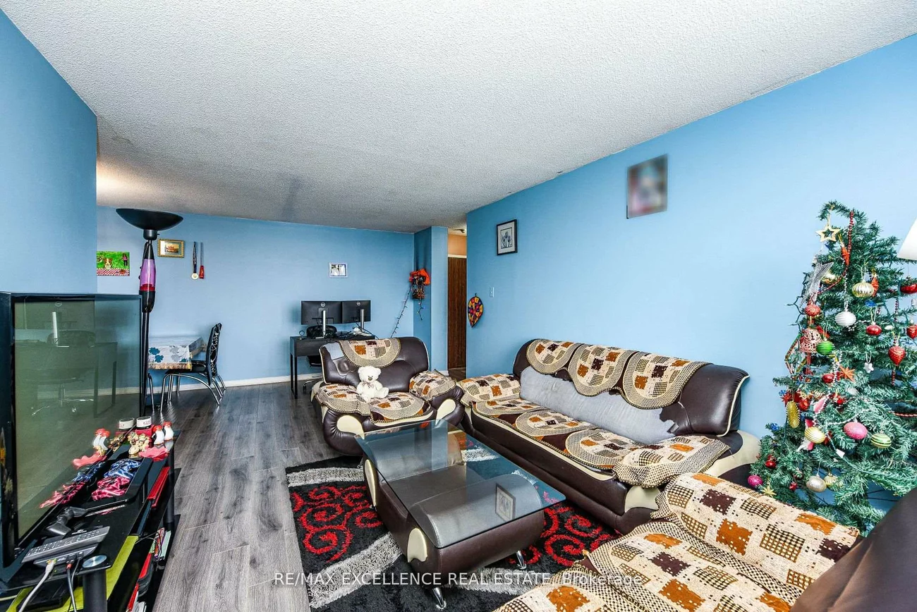 17, KNIGHTSBRIDGE, Queen Street Corridor, Brampton