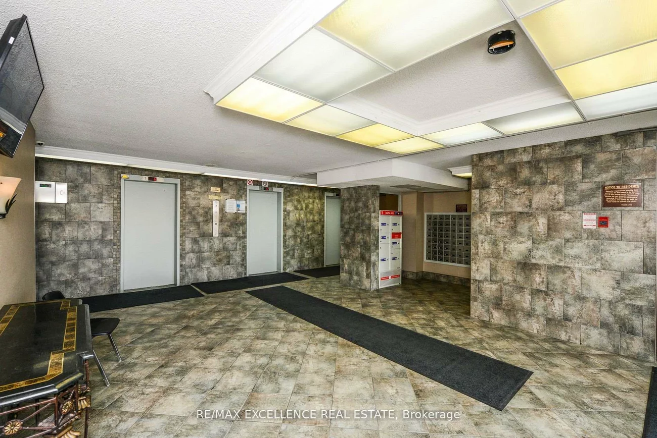 17, KNIGHTSBRIDGE, Queen Street Corridor, Brampton