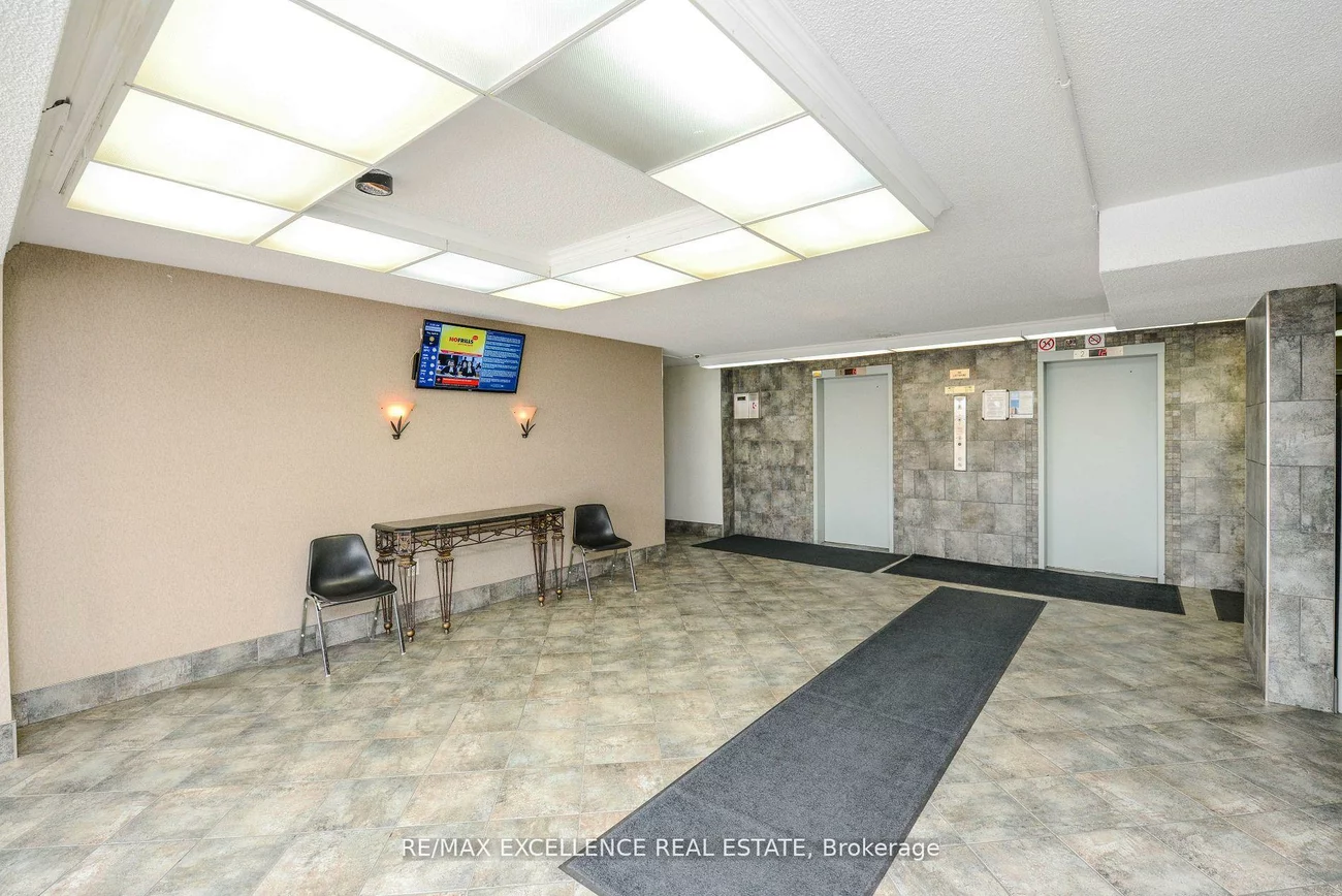 17, KNIGHTSBRIDGE, Queen Street Corridor, Brampton