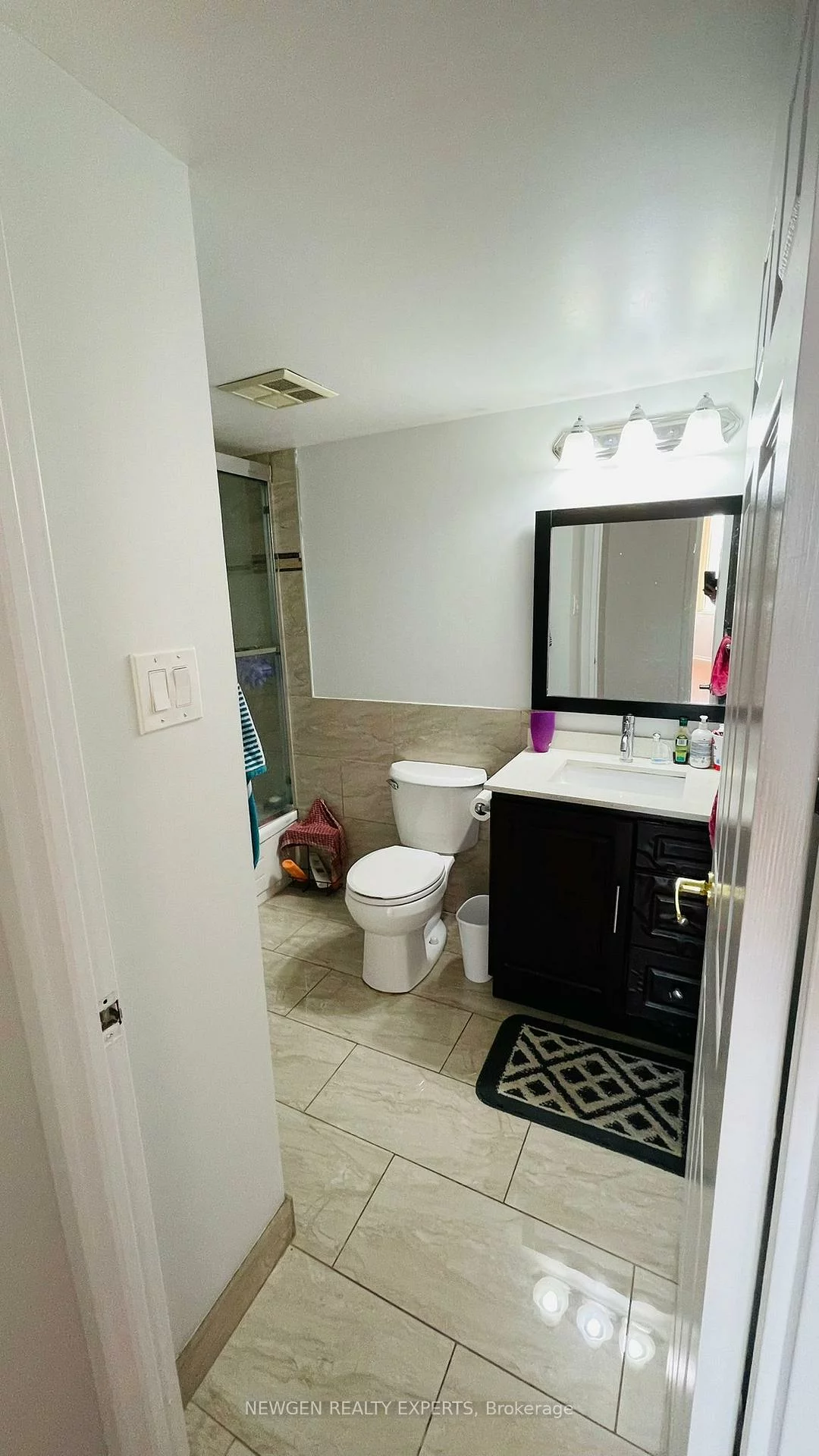 100, County, Fletcher's Creek South, Brampton