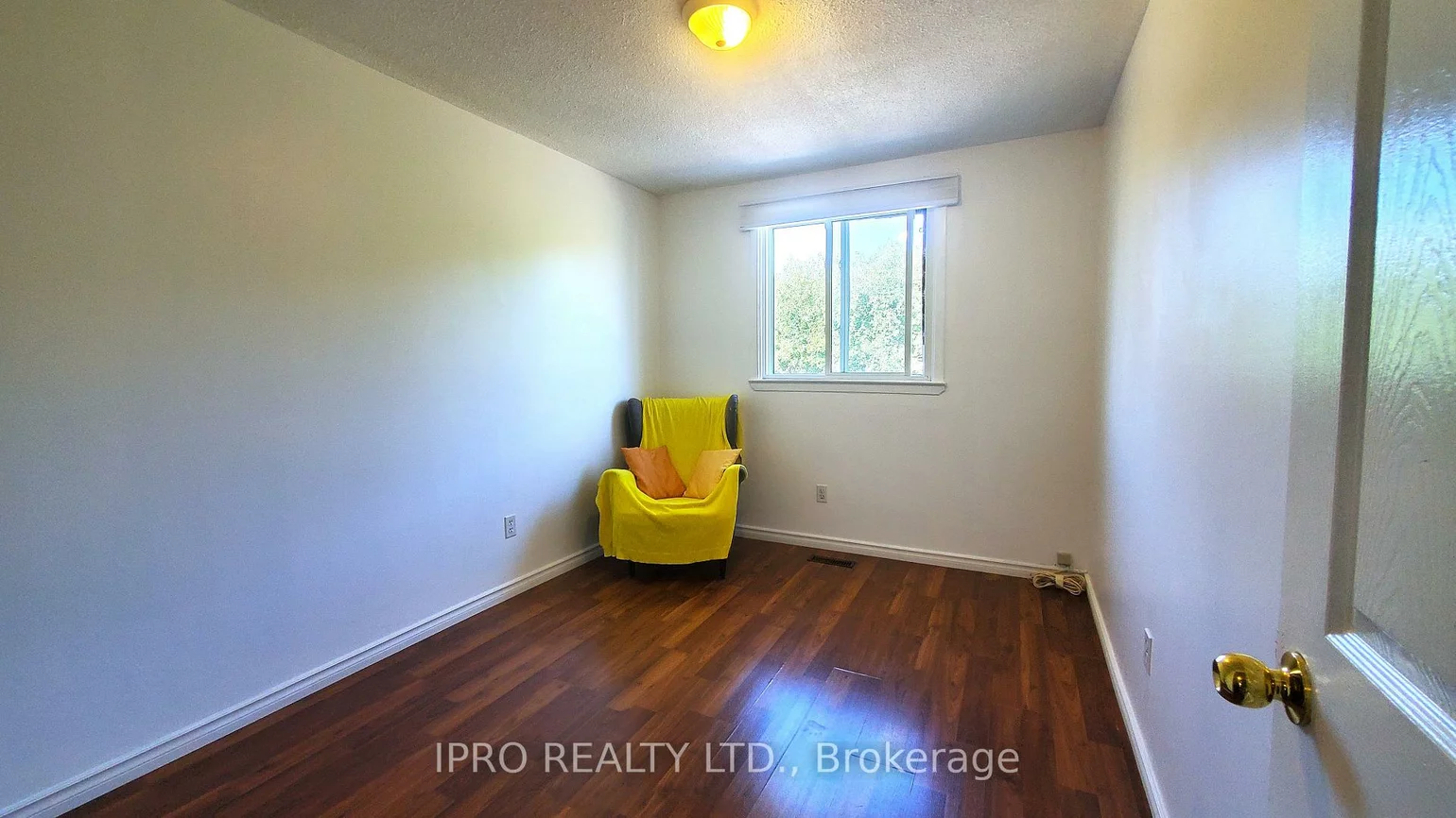 6, Carisbrooke, Central Park, Brampton