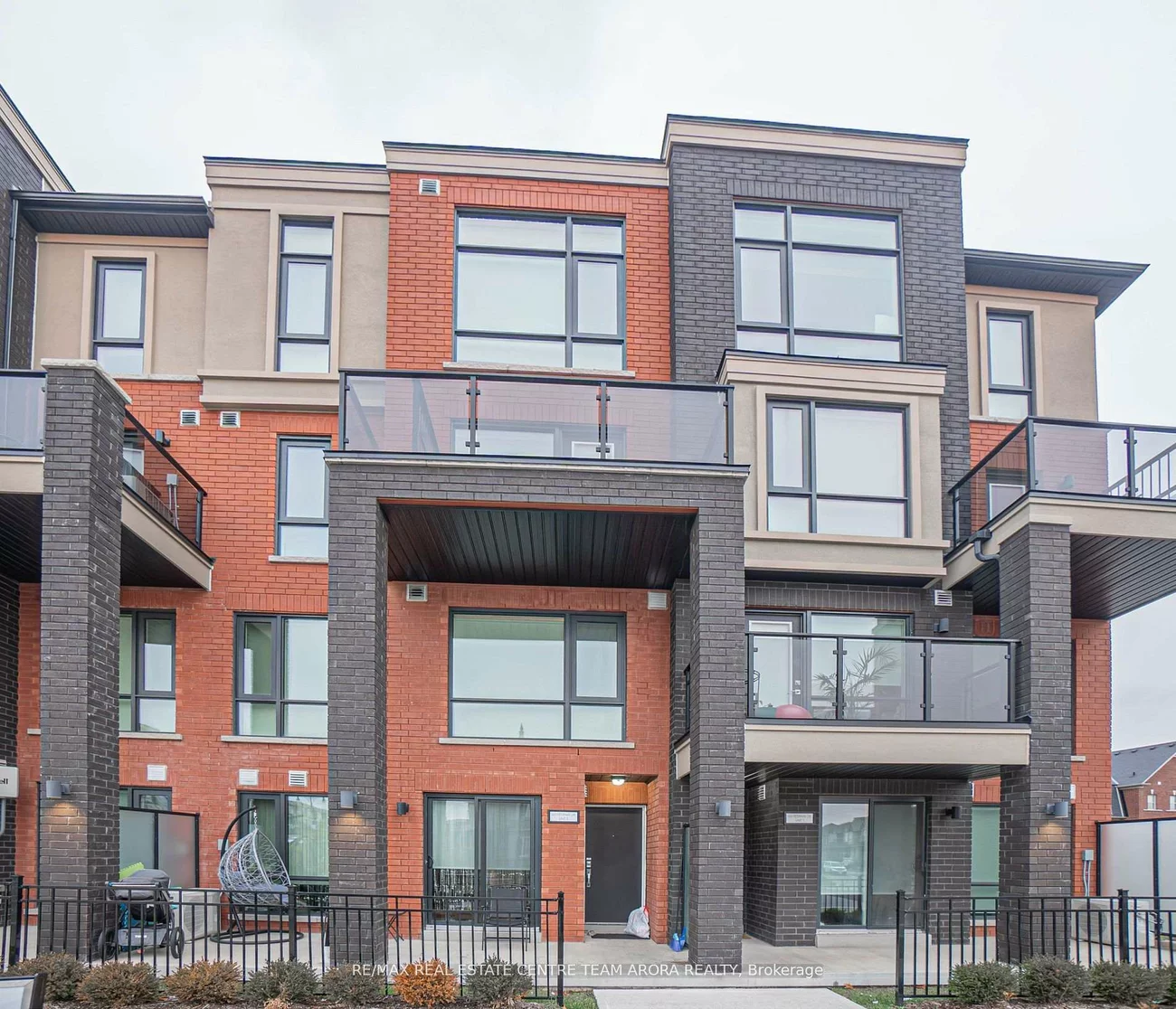165, Veterans, Northwest Brampton, Brampton