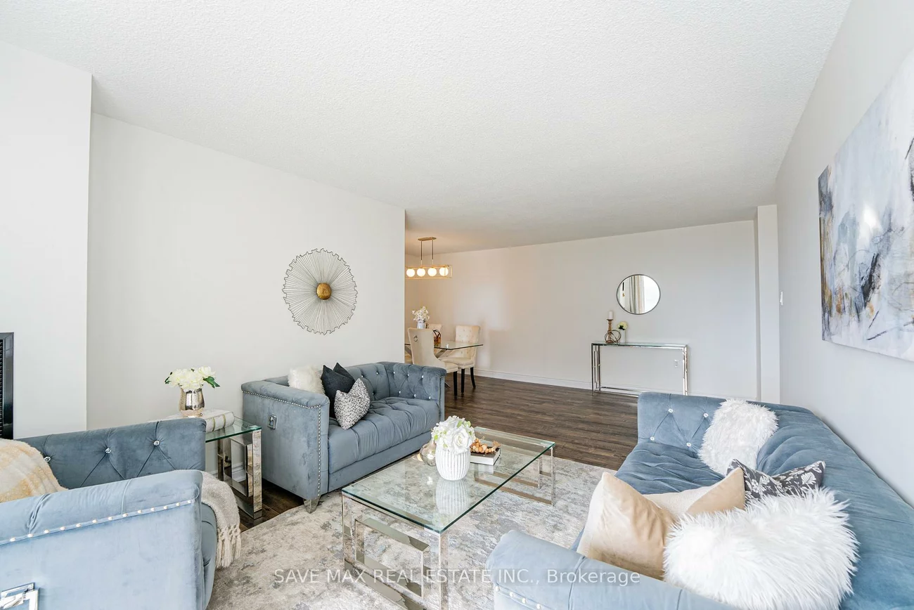 17, Knightsbridge, Queen Street Corridor, Brampton