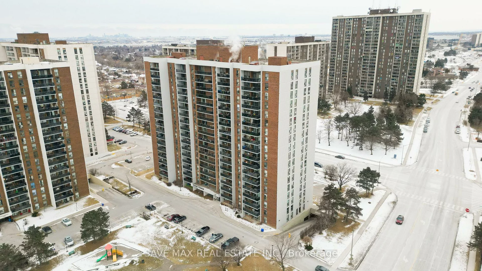 17, Knightsbridge, Queen Street Corridor, Brampton