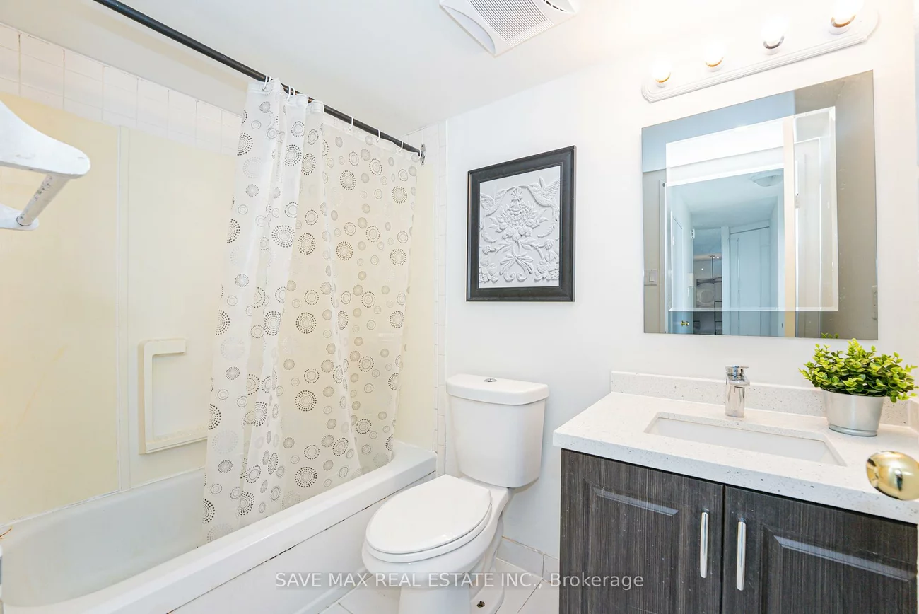 17, Knightsbridge, Queen Street Corridor, Brampton
