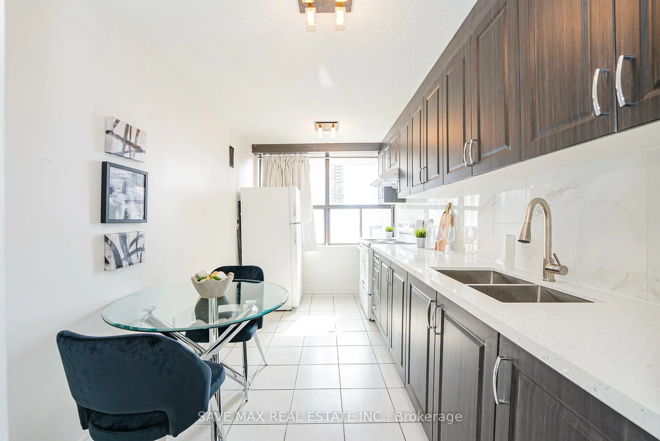 17, Knightsbridge, Queen Street Corridor, Brampton