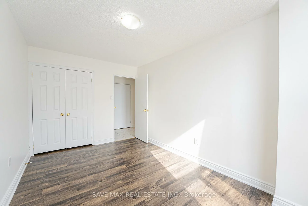 17, Knightsbridge, Queen Street Corridor, Brampton