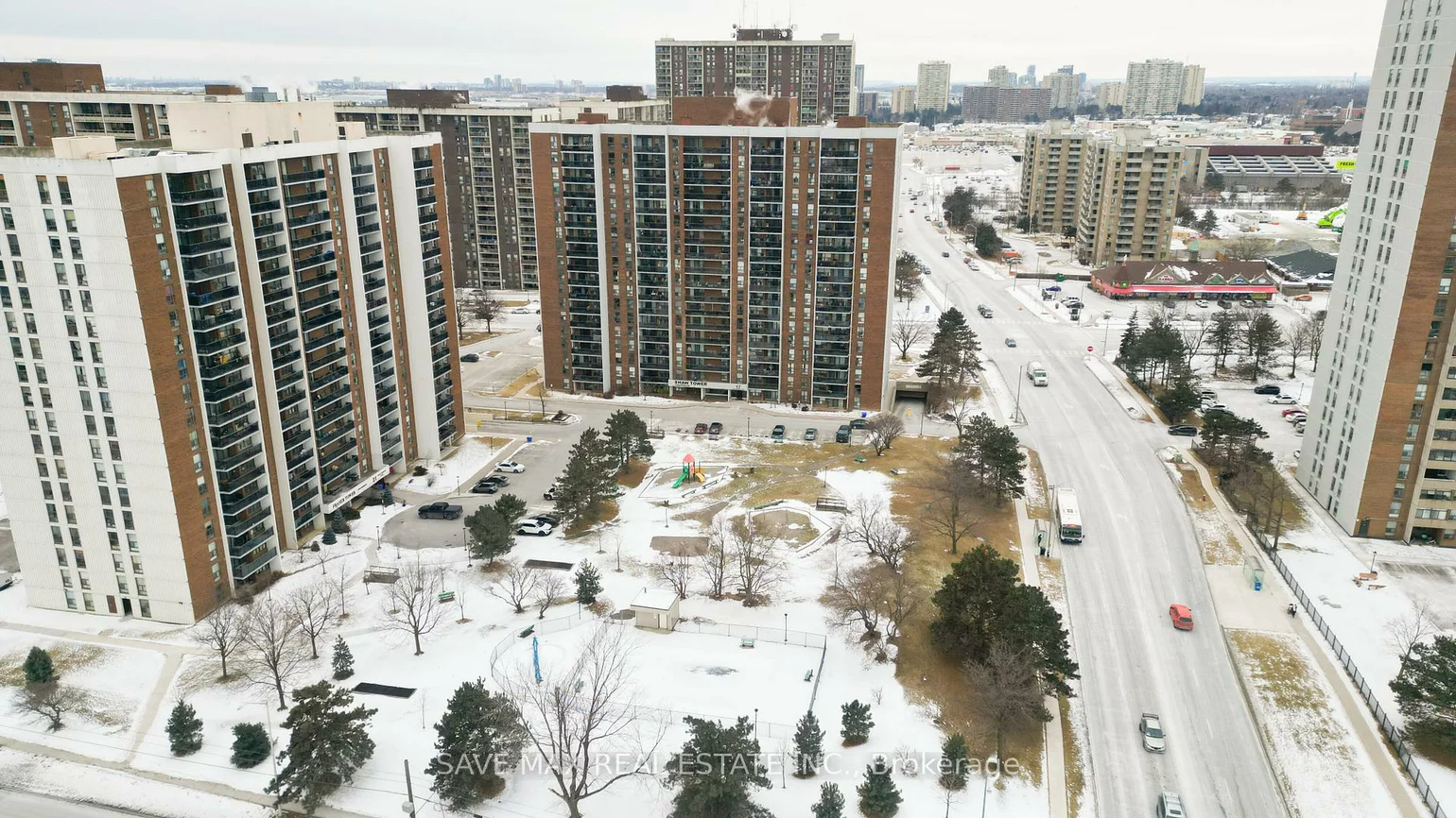 17, Knightsbridge, Queen Street Corridor, Brampton