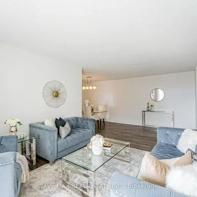 17, Knightsbridge, Queen Street Corridor, Brampton