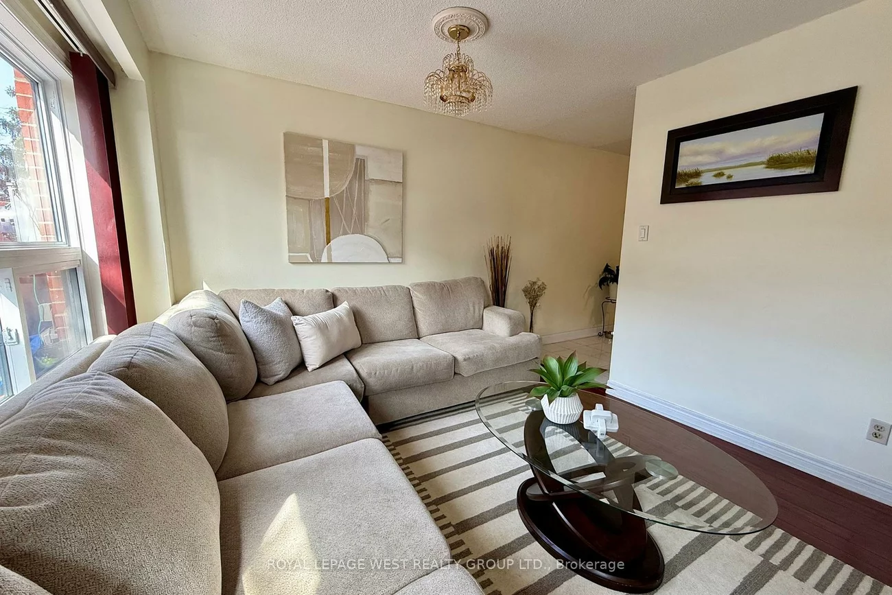 91, Foster, Brampton North, Brampton