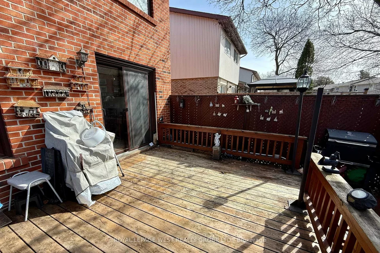 91, Foster, Brampton North, Brampton
