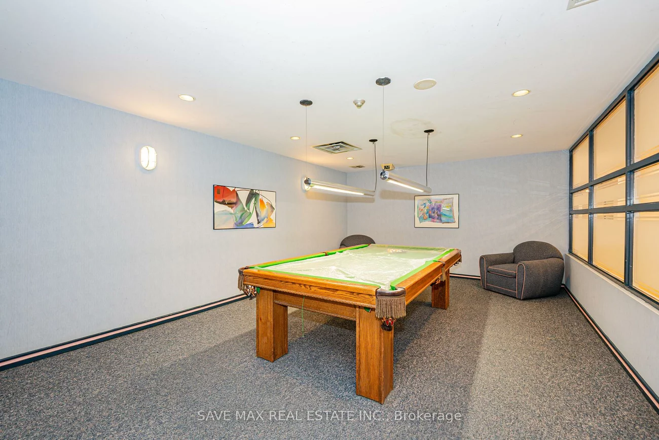 10, Laurelcrest, Queen Street Corridor, Brampton