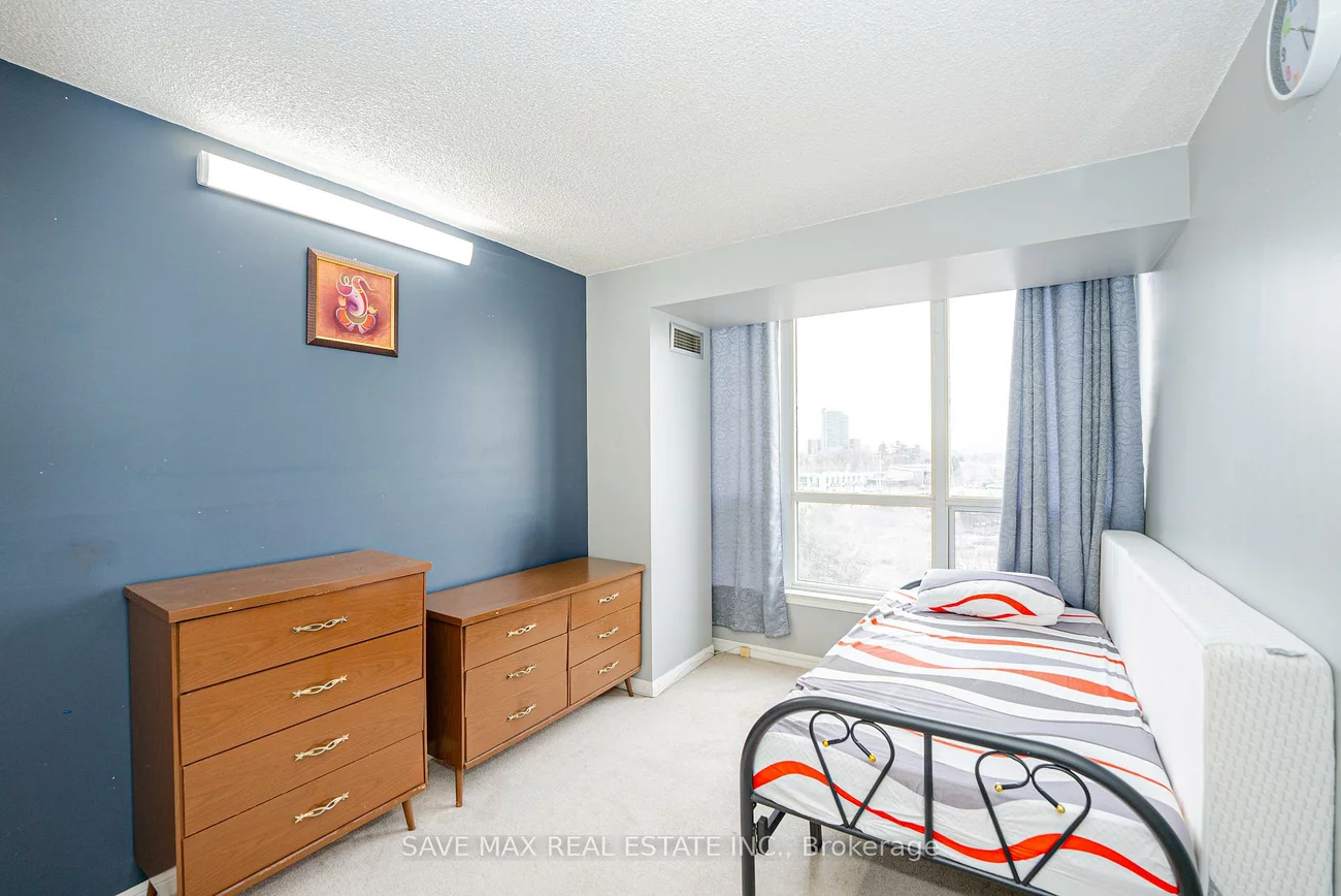 10, Laurelcrest, Queen Street Corridor, Brampton