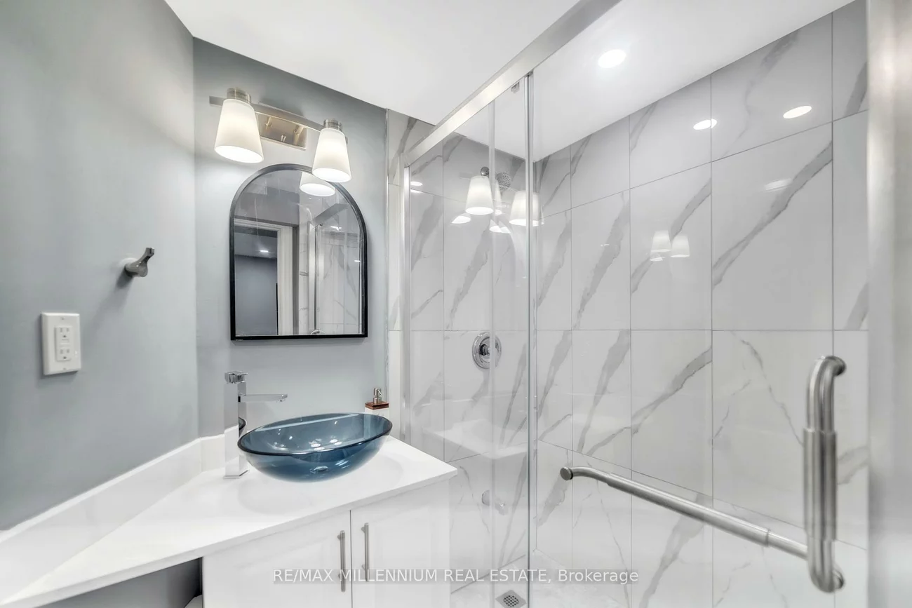 399, Vodden, Madoc, Brampton