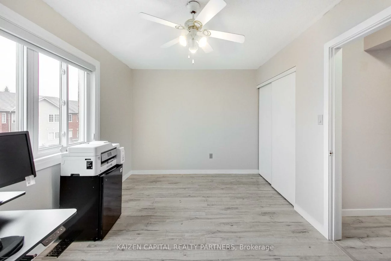 98, Spadina, Brampton West, Brampton