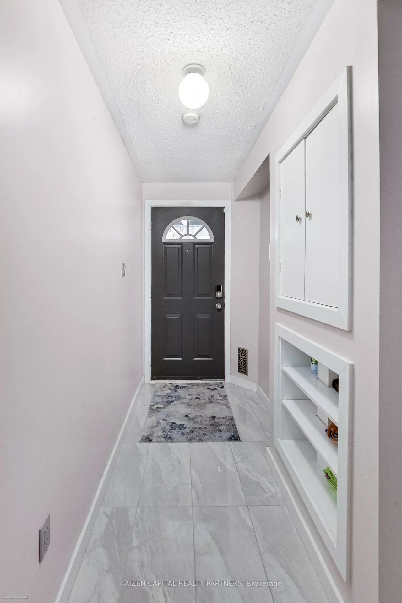 98, Spadina, Brampton West, Brampton