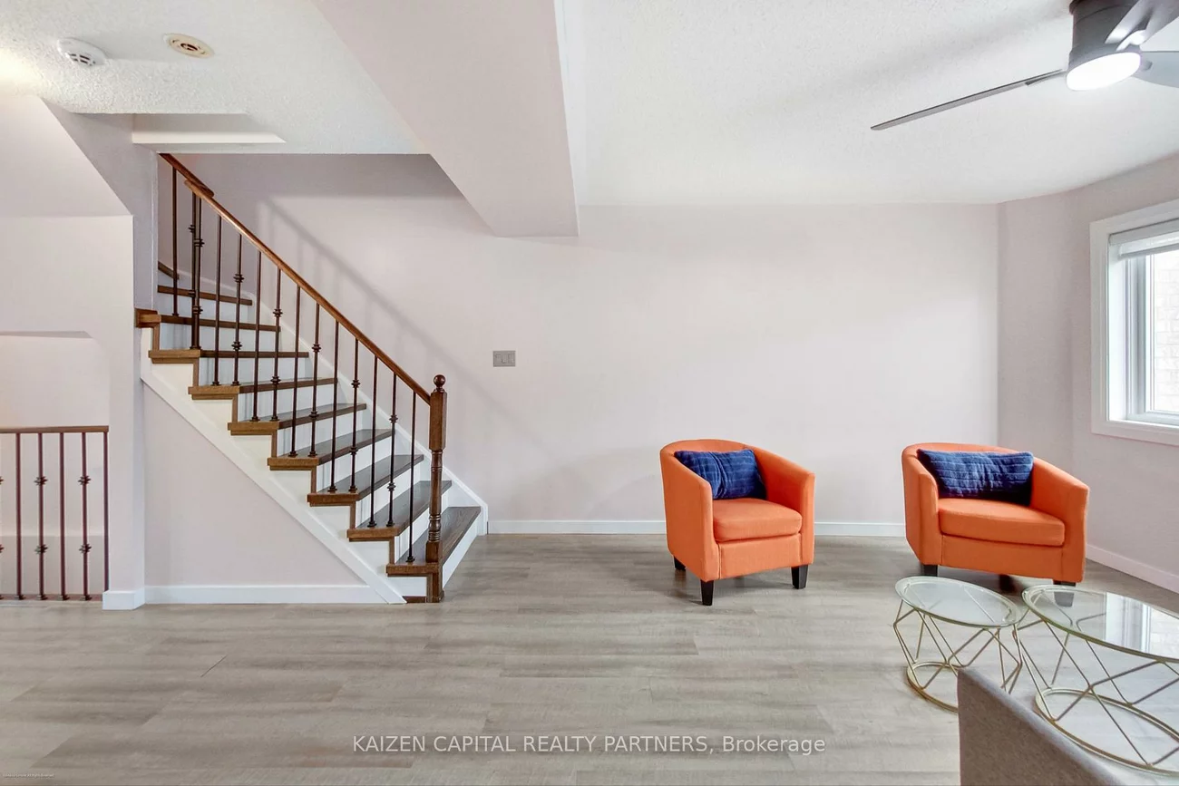 98, Spadina, Brampton West, Brampton
