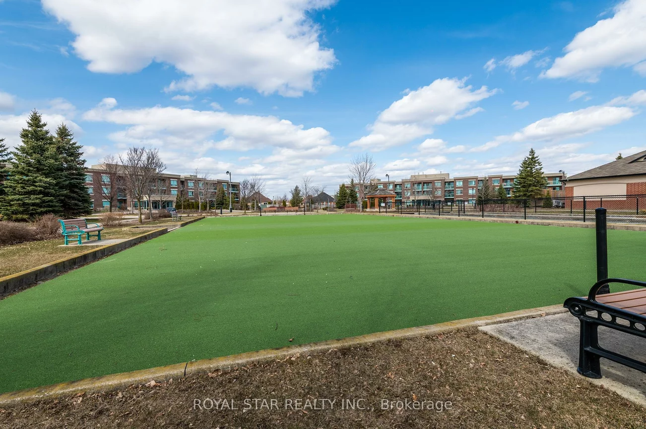 40, Via Rosedale, Sandringham-Wellington, Brampton
