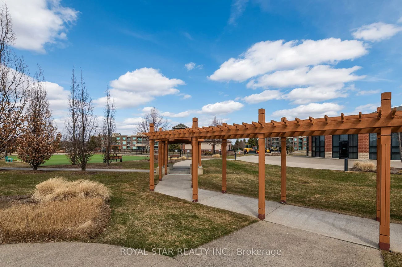 40, Via Rosedale, Sandringham-Wellington, Brampton