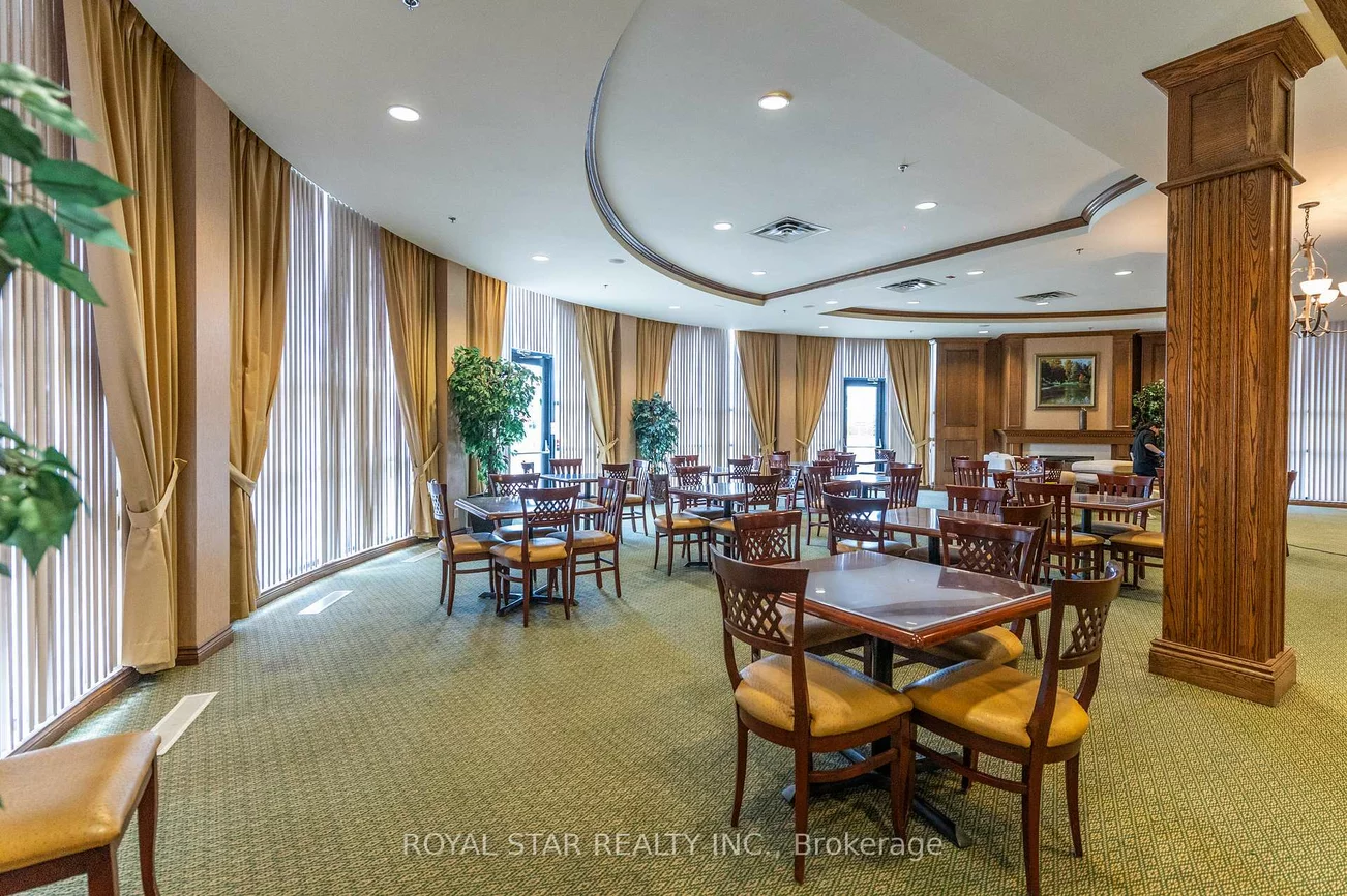 40, Via Rosedale, Sandringham-Wellington, Brampton