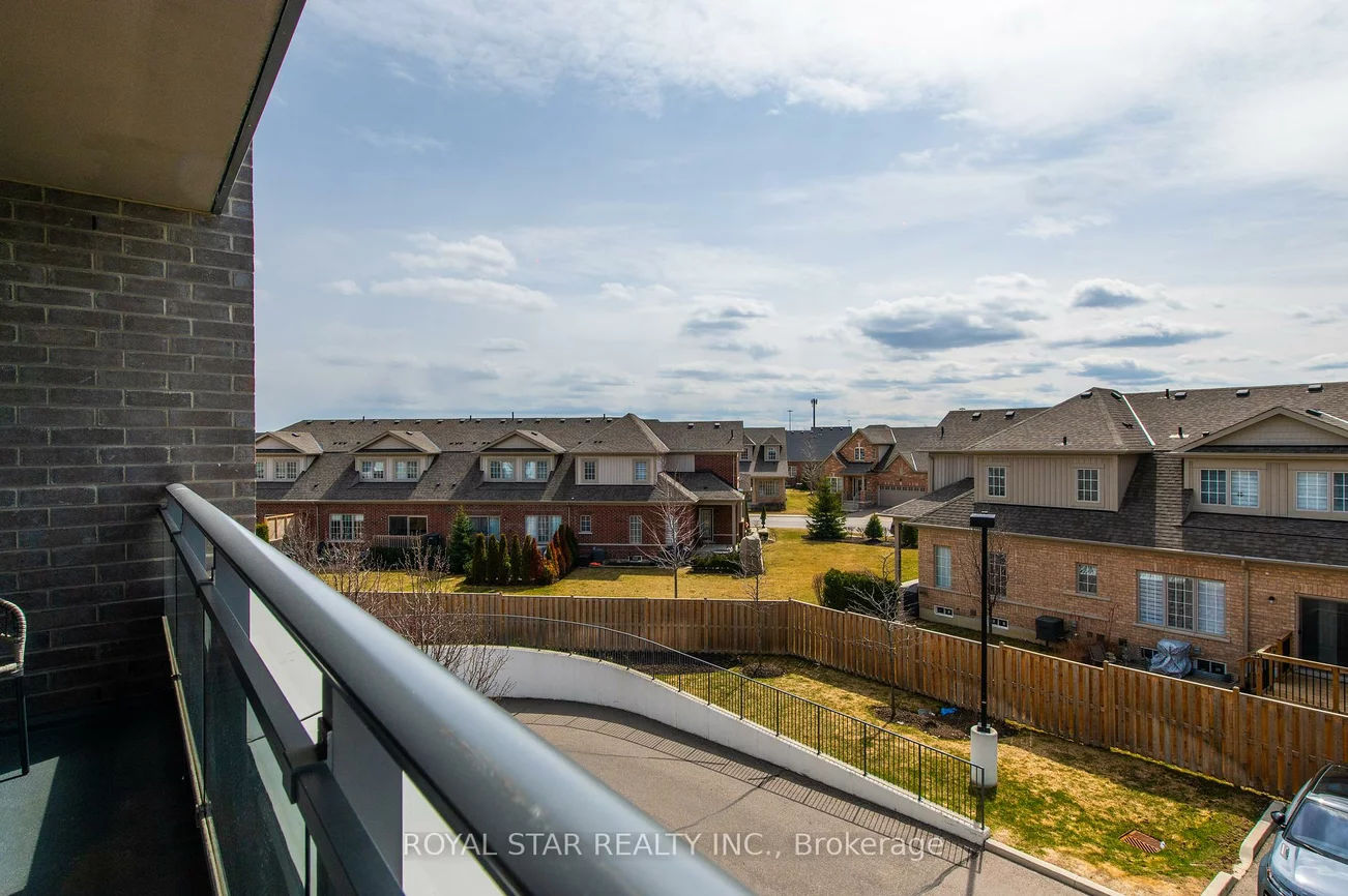 40, Via Rosedale, Sandringham-Wellington, Brampton