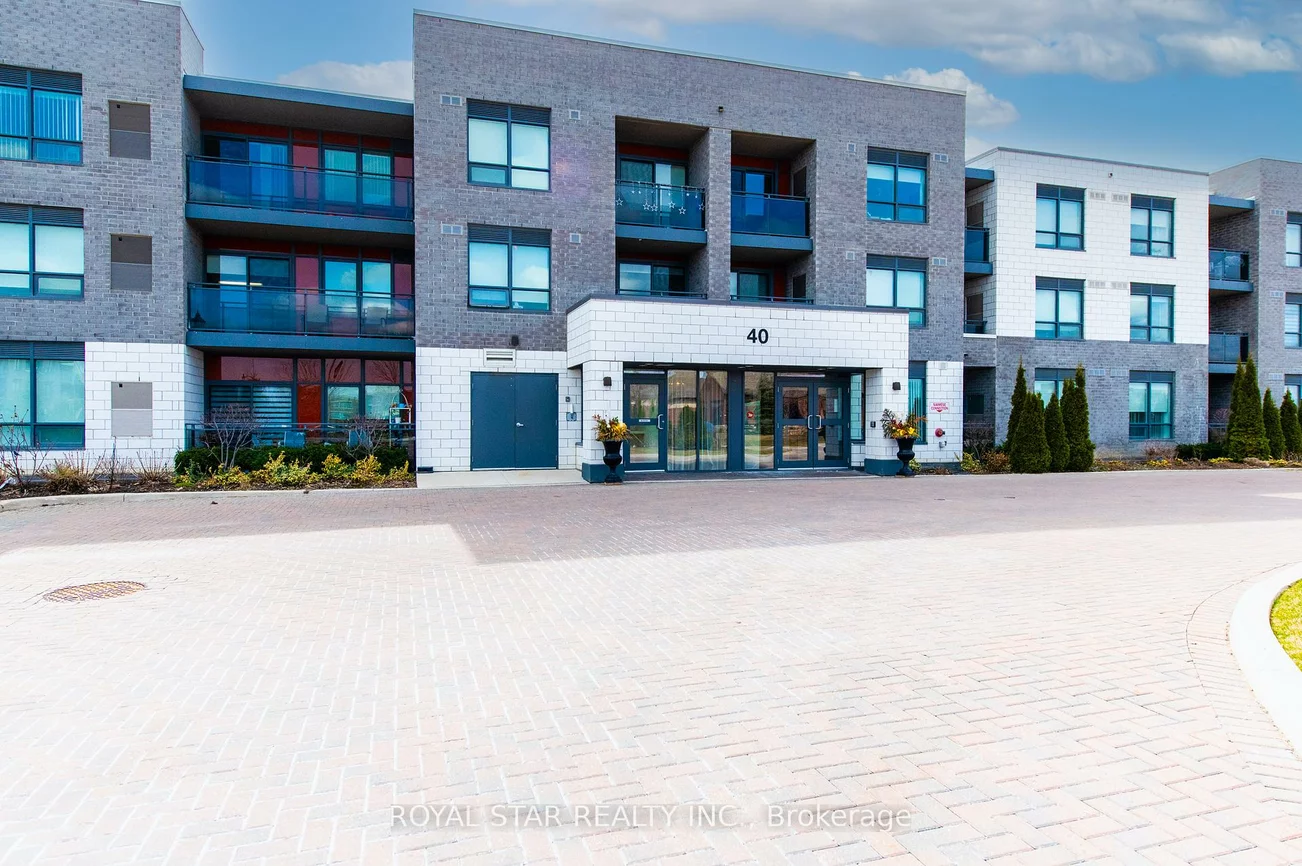 40, Via Rosedale, Sandringham-Wellington, Brampton