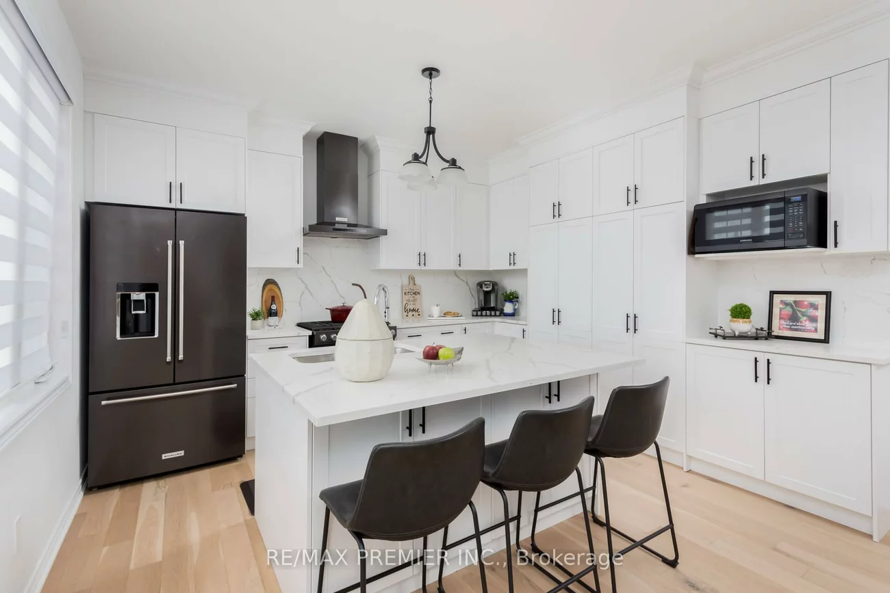 42, Overlea, Sandringham-Wellington, Brampton