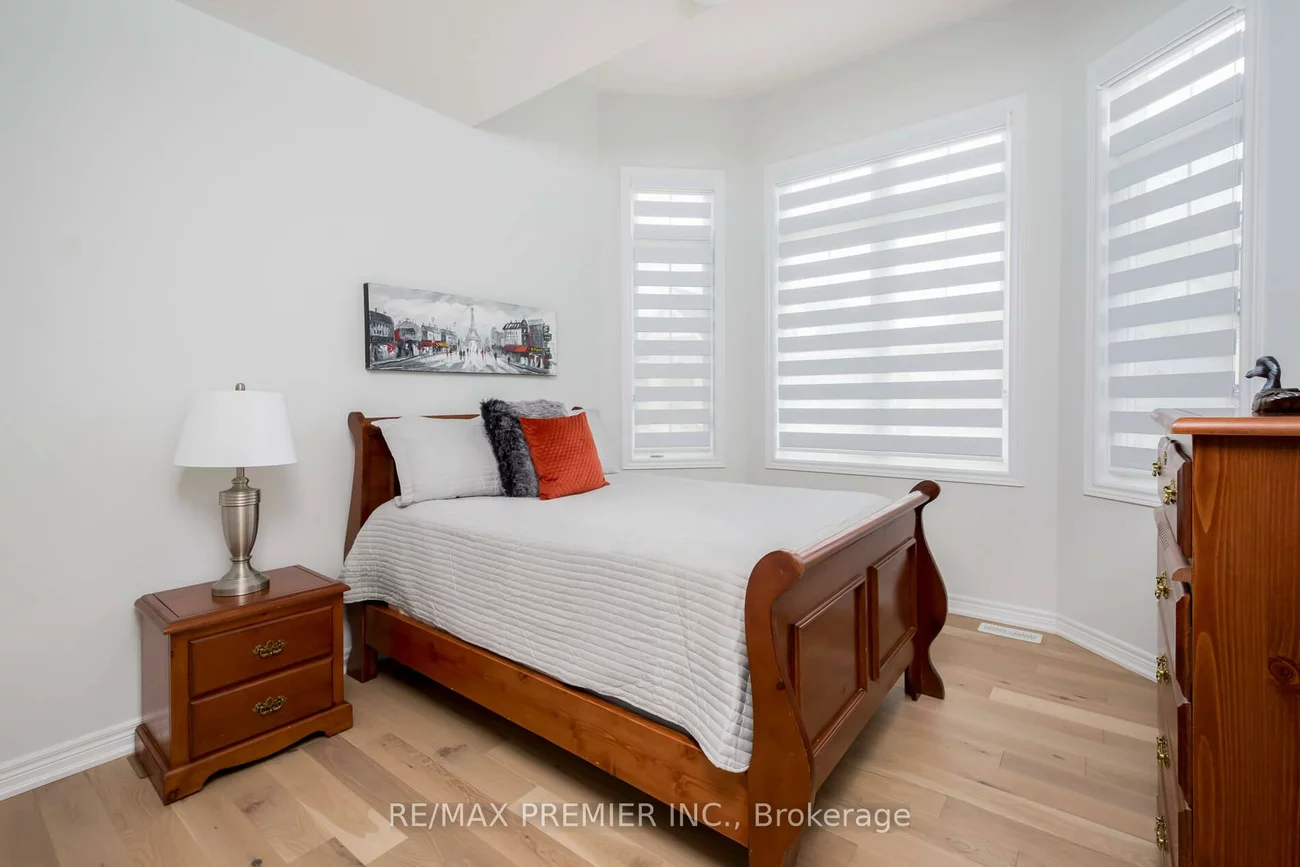 42, Overlea, Sandringham-Wellington, Brampton