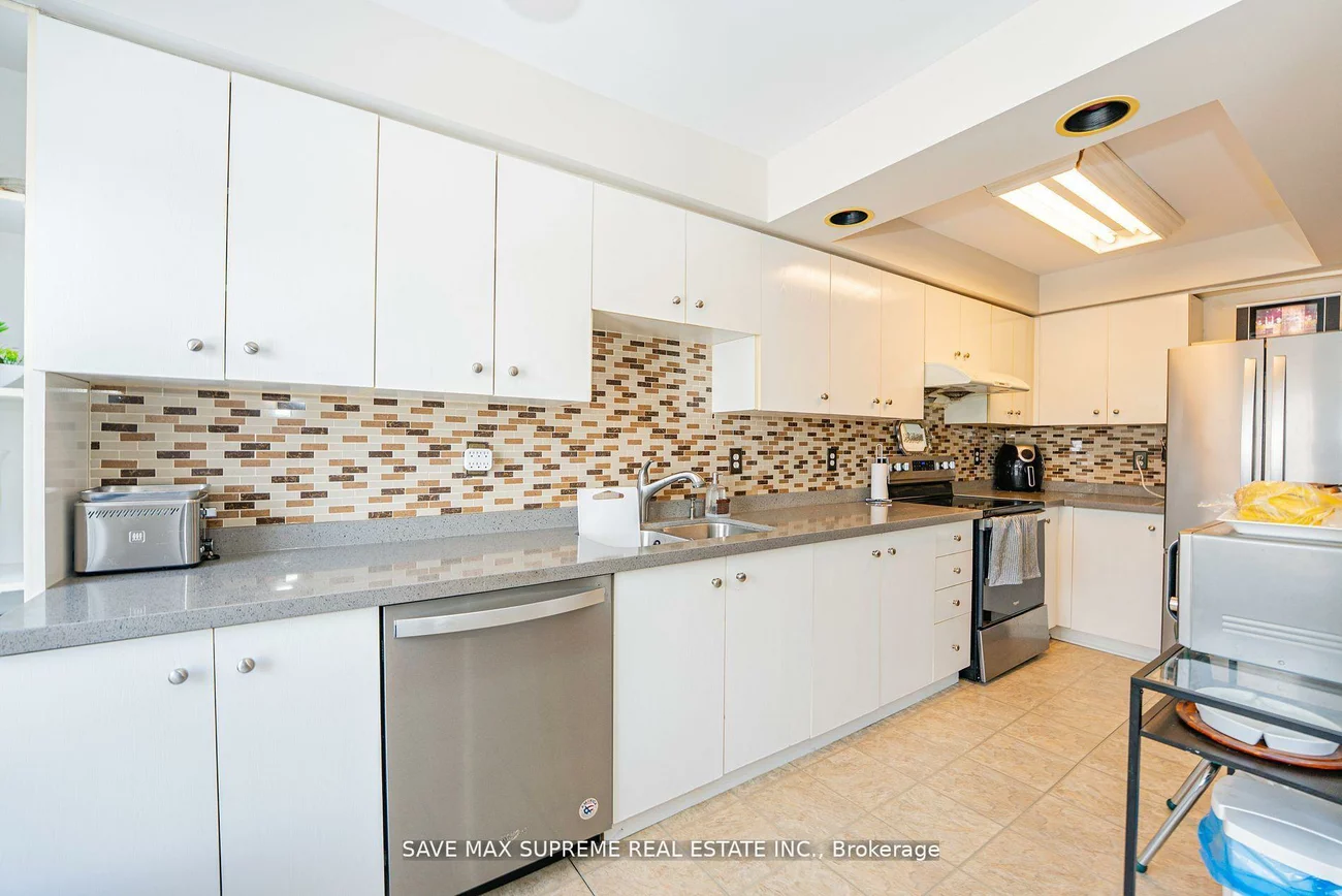 2, Clay Brick, Brampton North, Brampton