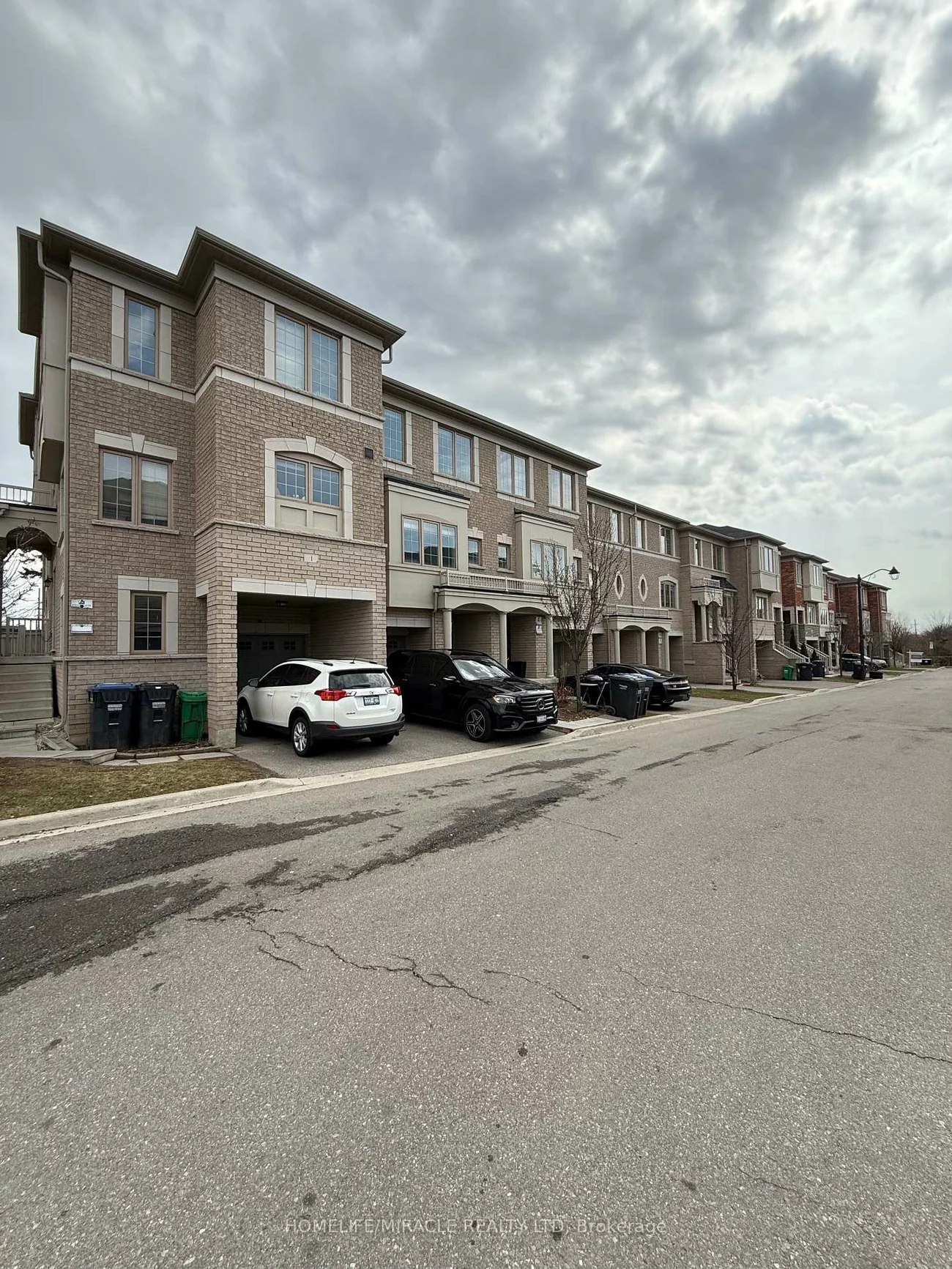 3, Abercove, Credit Valley, Brampton