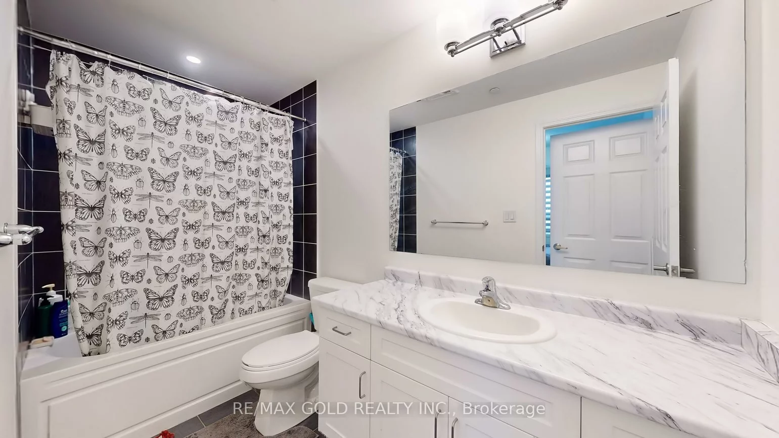200, Lagerfeld, Northwest Brampton, Brampton