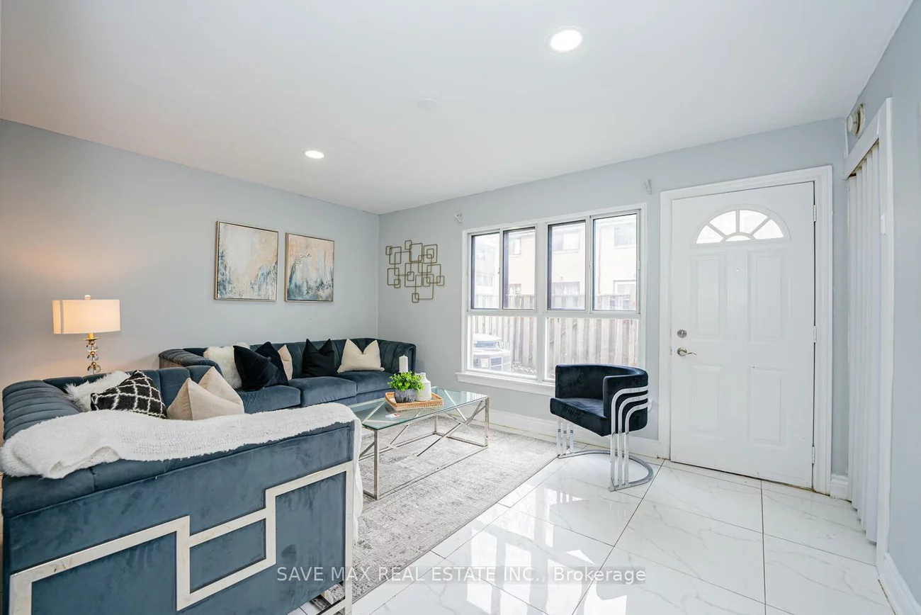 282, Fleetwood, Southgate, Brampton
