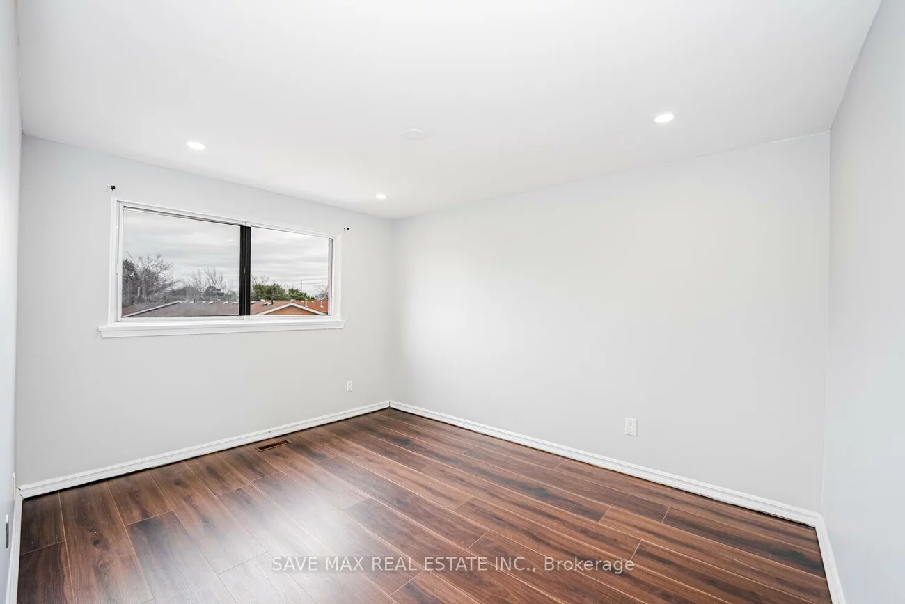 282, Fleetwood, Southgate, Brampton