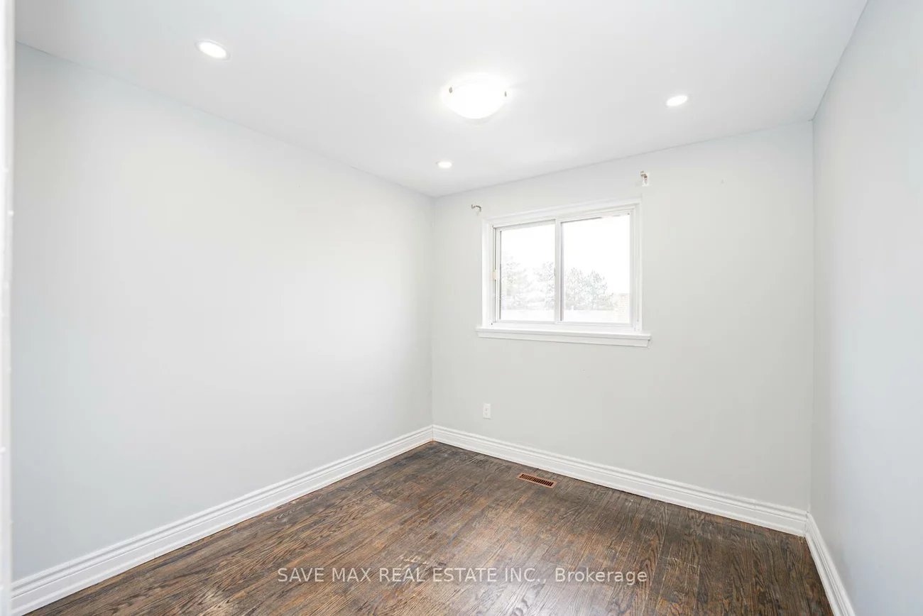 282, Fleetwood, Southgate, Brampton