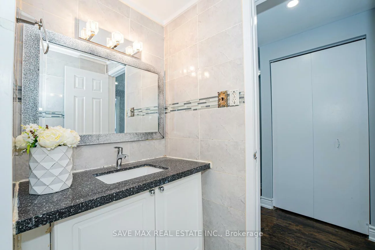282, Fleetwood, Southgate, Brampton