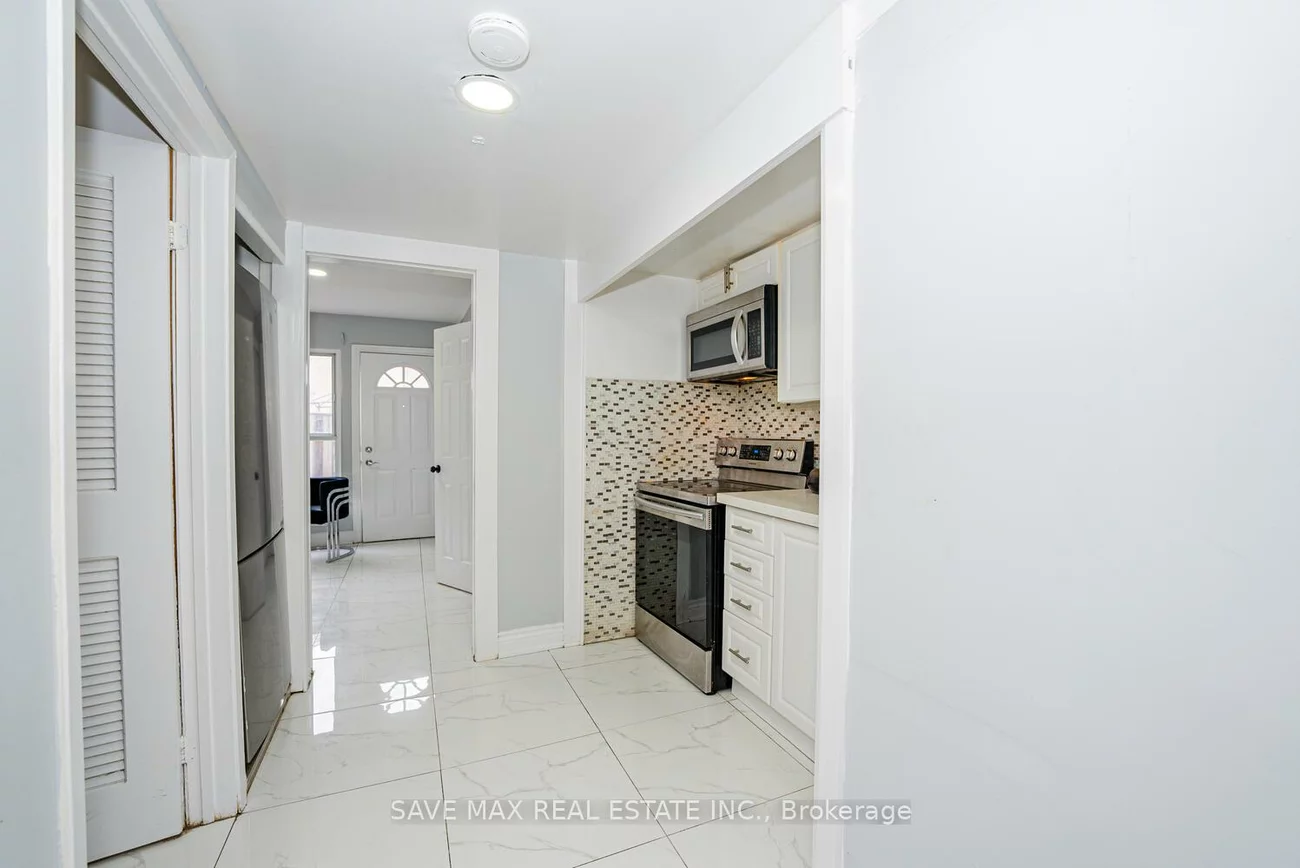 282, Fleetwood, Southgate, Brampton